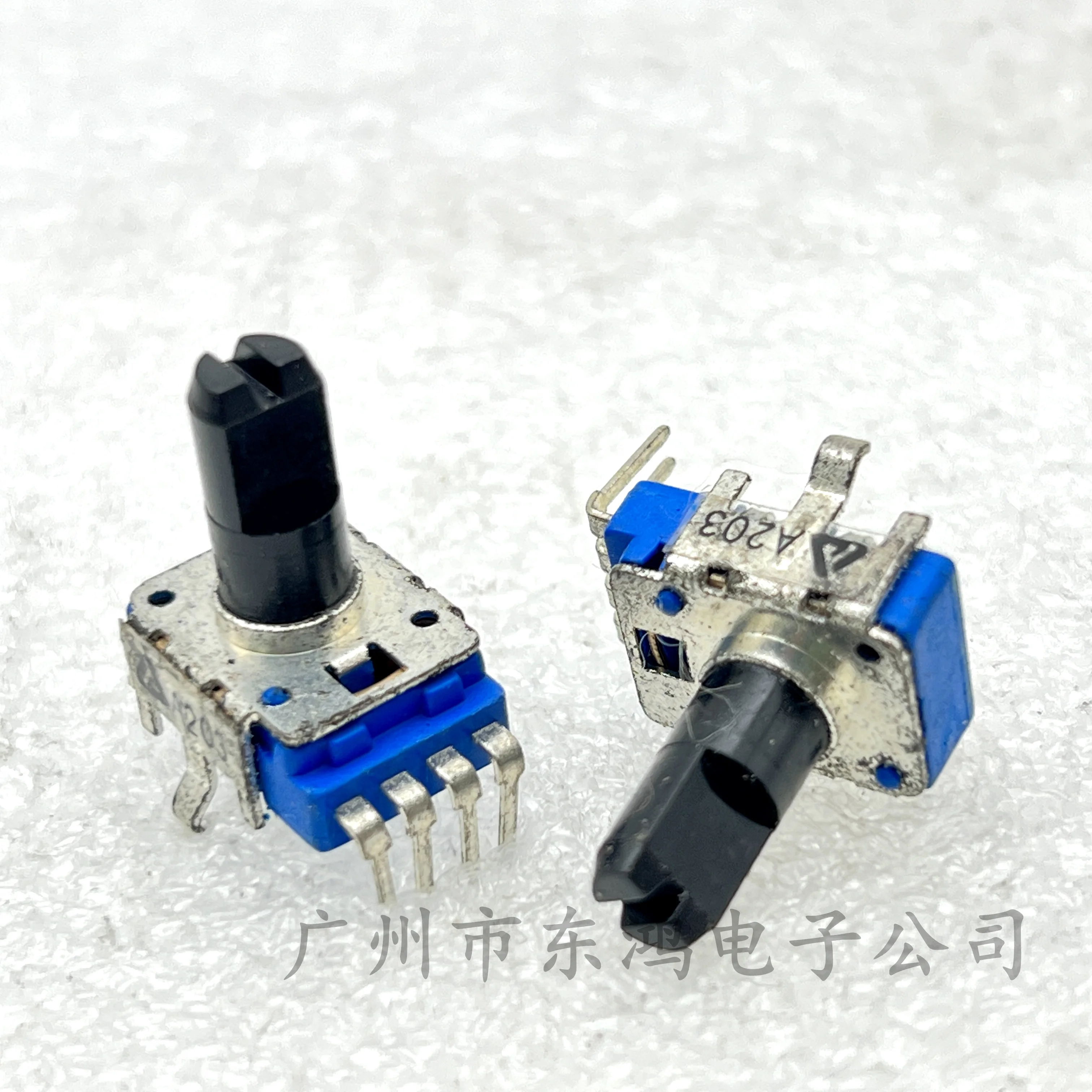 1 PCS Difeng RK11 potentiometer 4-pin A20K shaft length 13mm