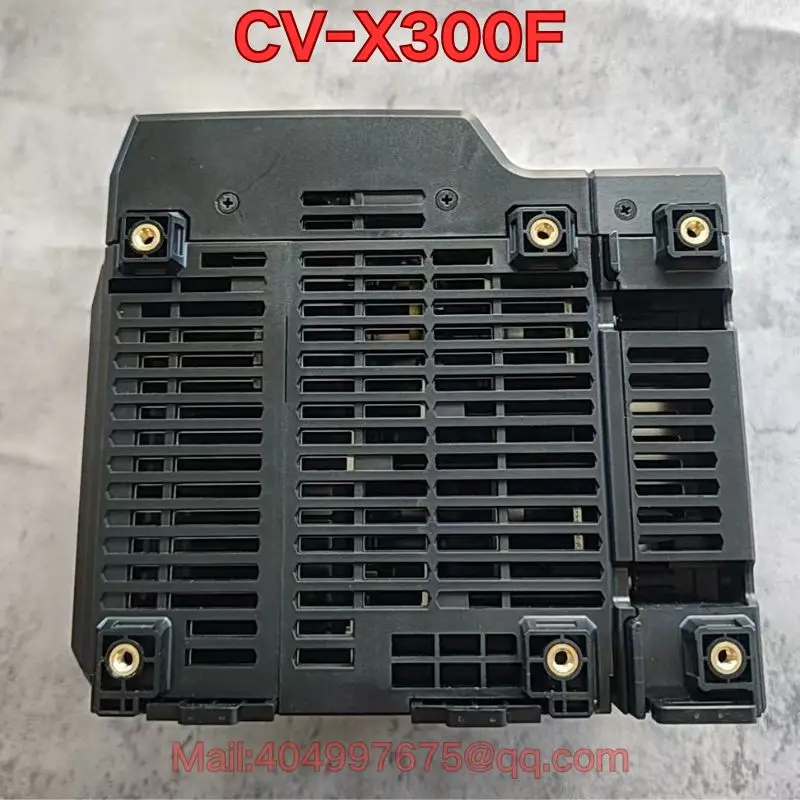 

Бывший в употреблении тест функции контроллера видения CV-X300F обычно. Новейшее предложение 2026 года.