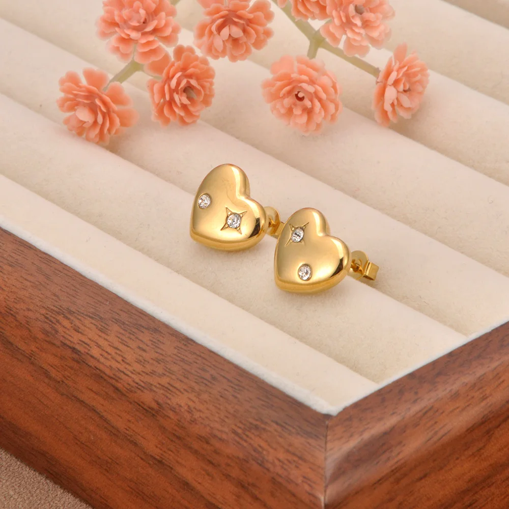 Lokaer Intarsien Zirkon Herz Edelstahl Stud Ohrringe für Frauen Gold Farbe Trendy Hochzeit Ästhetische Ohrringe Schmuck E25056