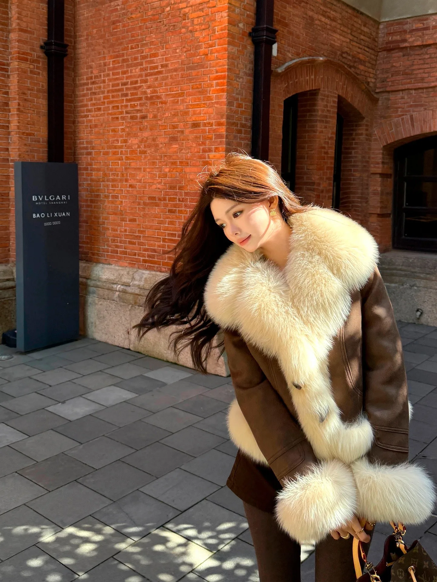 

Wien Winter Ultra Large Fur Collar 90 Goose down Winter Warmth Fur Leather Jaet Women Winter Outerwear Korean Sle Lon...