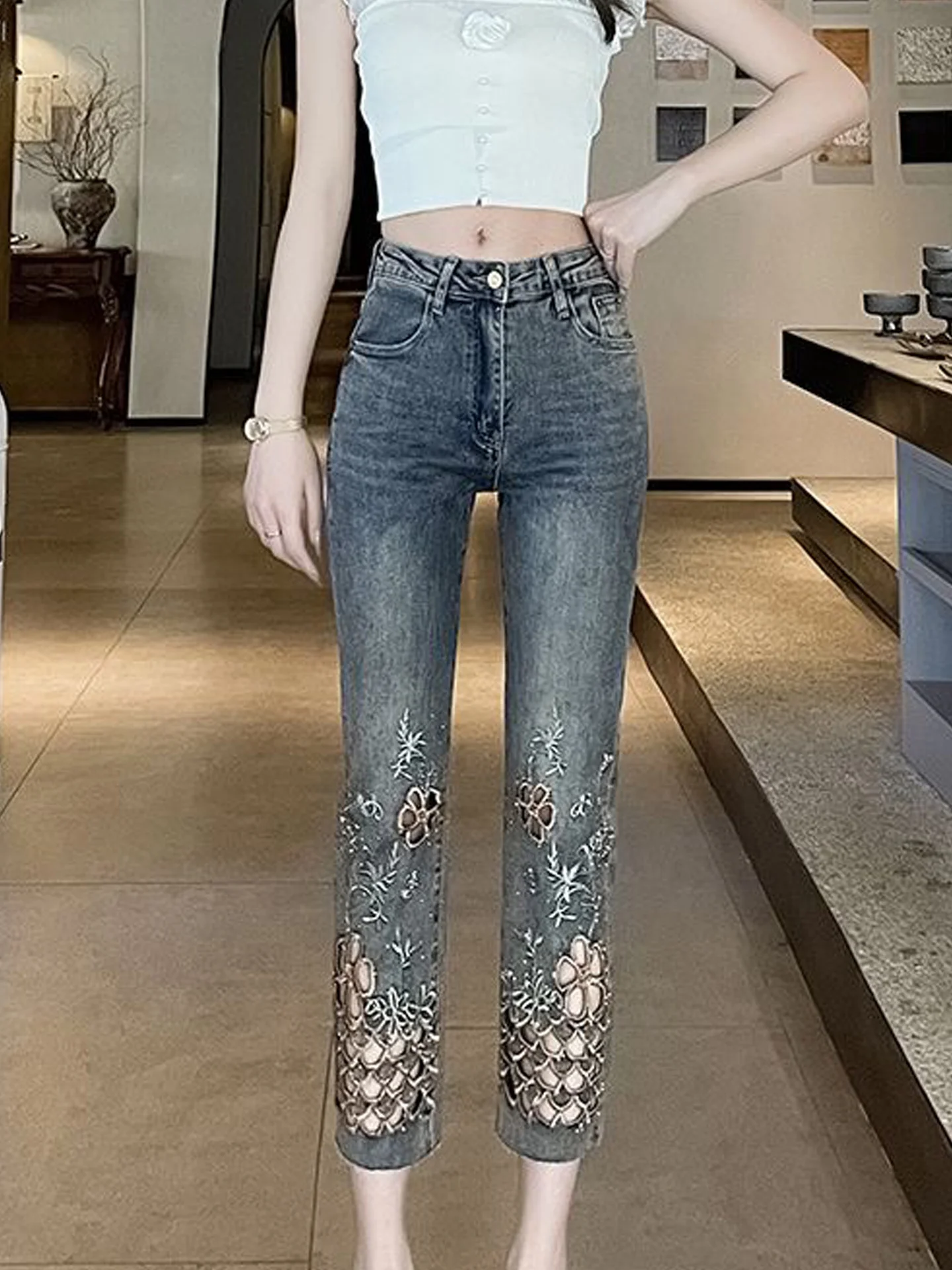 

Retro Embroidered Hollow Rhinestone Nine-Tenths Jeans Women's Summer New High Waist Slimming Elastic Straight Leg Pants