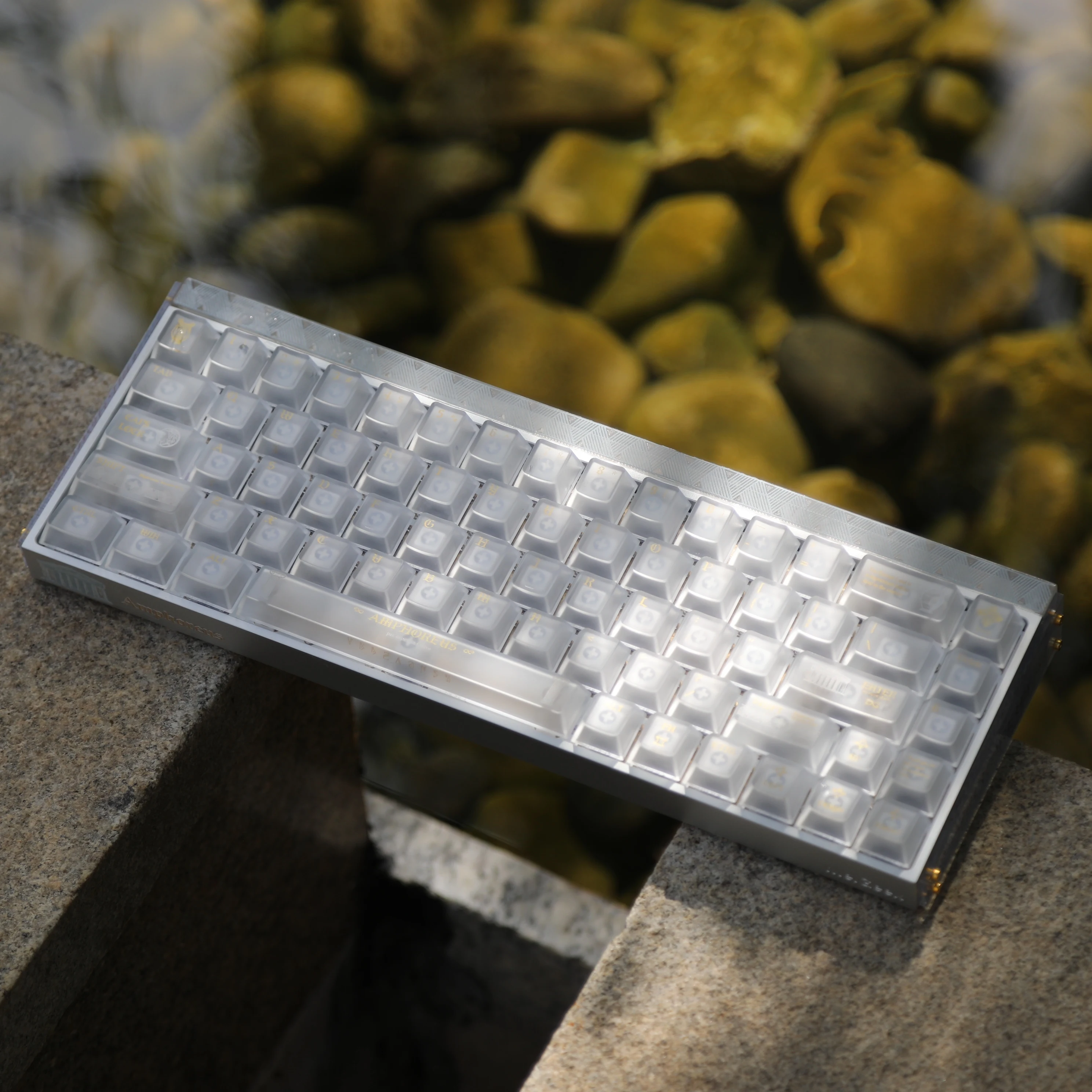 

Ross, original fog-through keycaps pc platinum custom mechanical keyboard keycaps