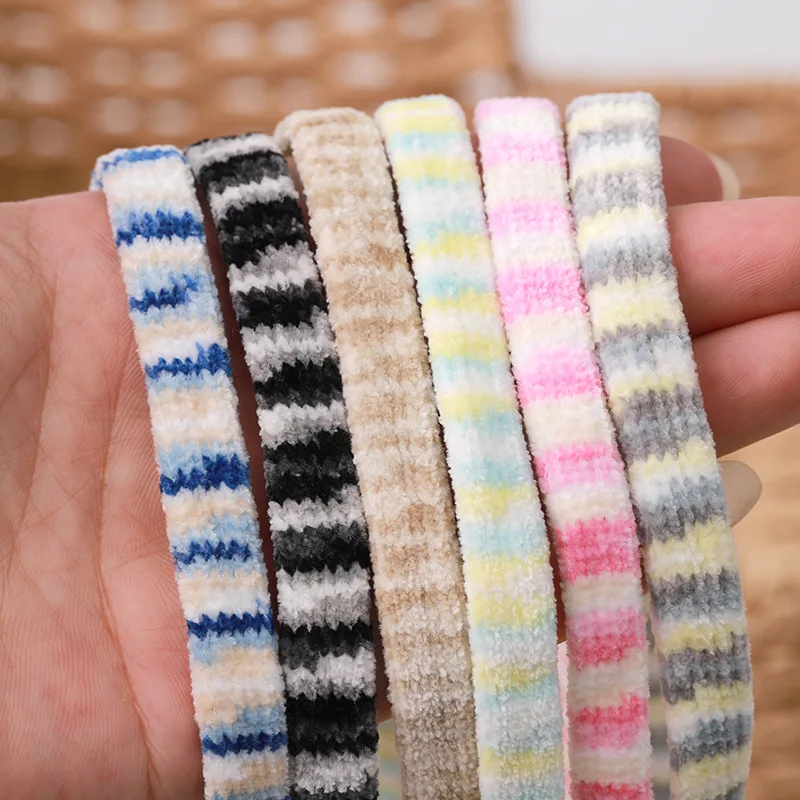 1 Pair Colorful Striped Plush Shoelaces 1.3cm Wide Replacement Flat Laces For Men Women Canvas Sneakers