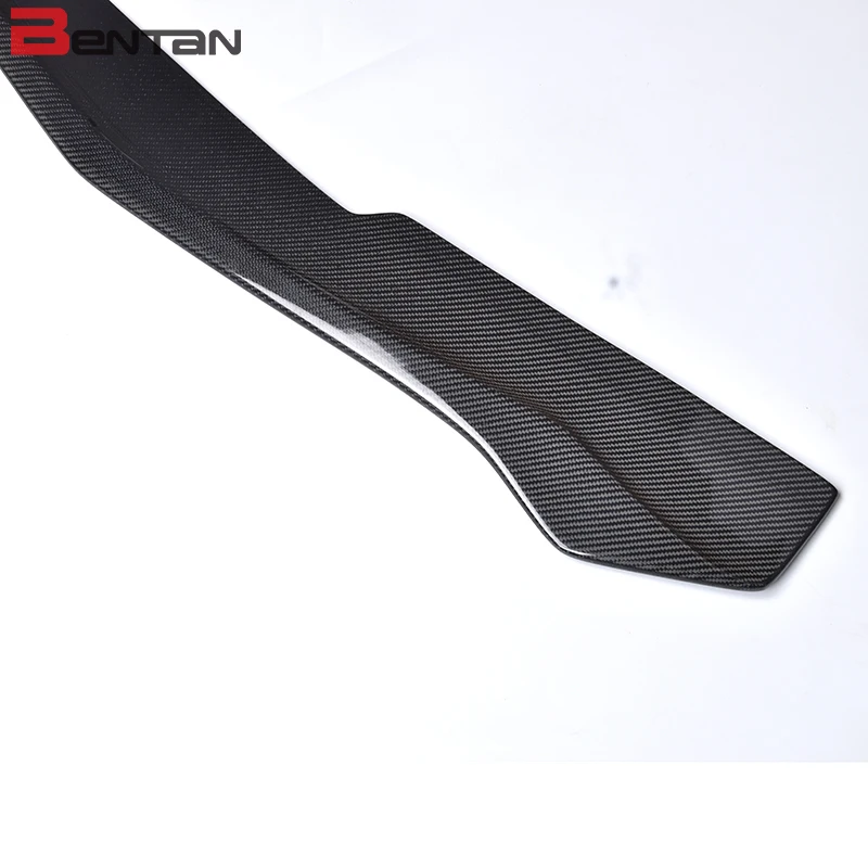 Suitable for 2016-2022 Alfa Romeo Giulia front spoiler, carbon fiber front lip chin car front bumper decoration a