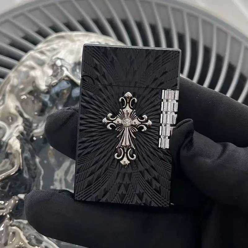 اليدوية الأصلية شخصية الإبداعية الجانب الشريحة بصوت عال المعادن طحن عجلة لهب مفتوح إعادة الملء أخف الرجال هدية