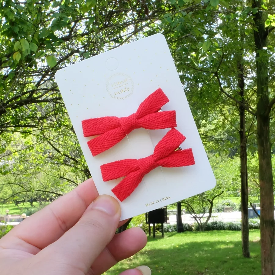 Рисунок 5 - заколки для волос с бантом и ц