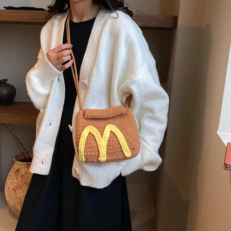 

Wool Hand-Woven Bag Finished Tulip Mobile Phone Bag Flower Bag 2023 New Shoulder Knitted Mobile Phone Bag