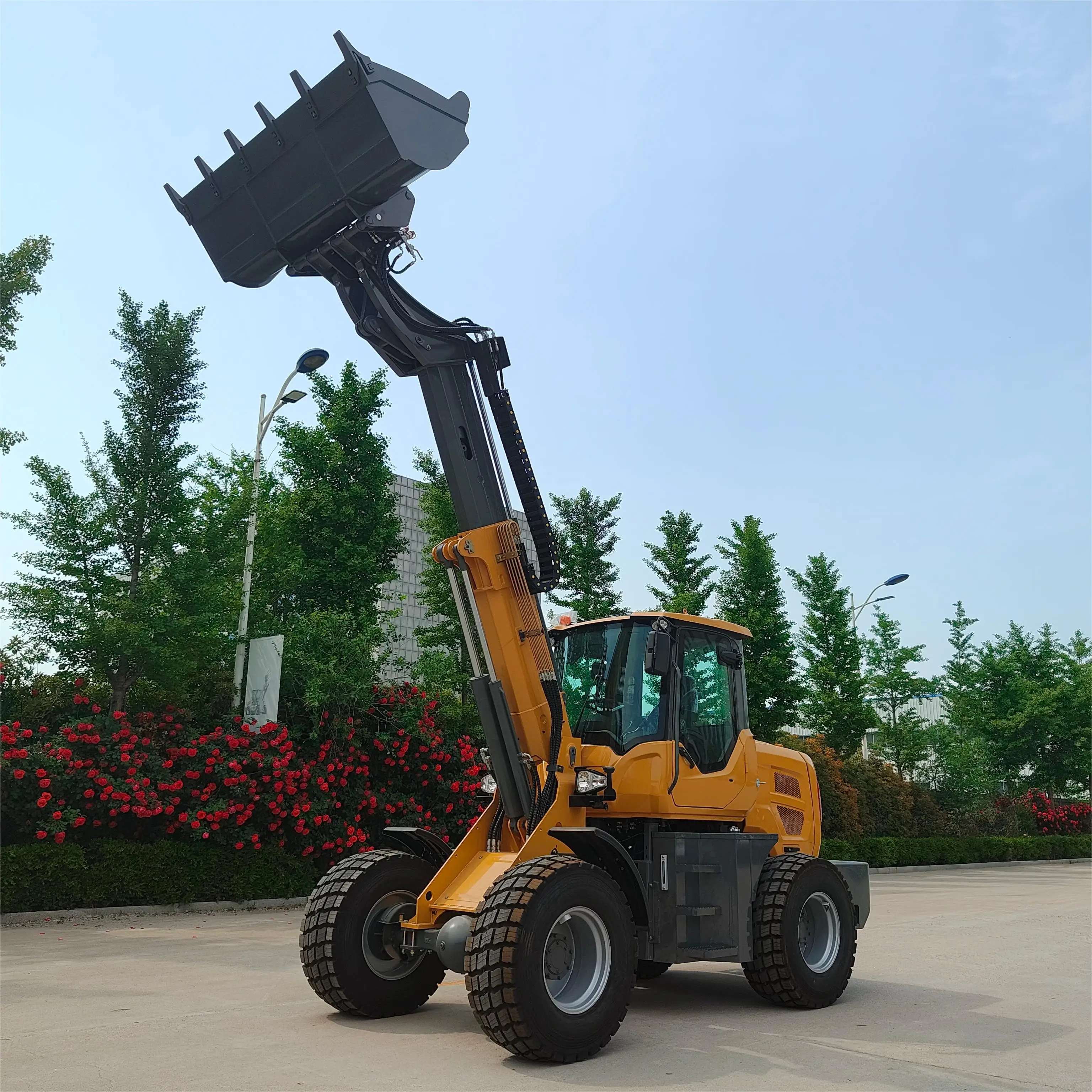 Free Shipping !! Direct Sales 4 Wheel Electric Loader 400kg 600kg 1 Ton 2 Ton Mini Telescopic Front Loaders Electric Mini Loader