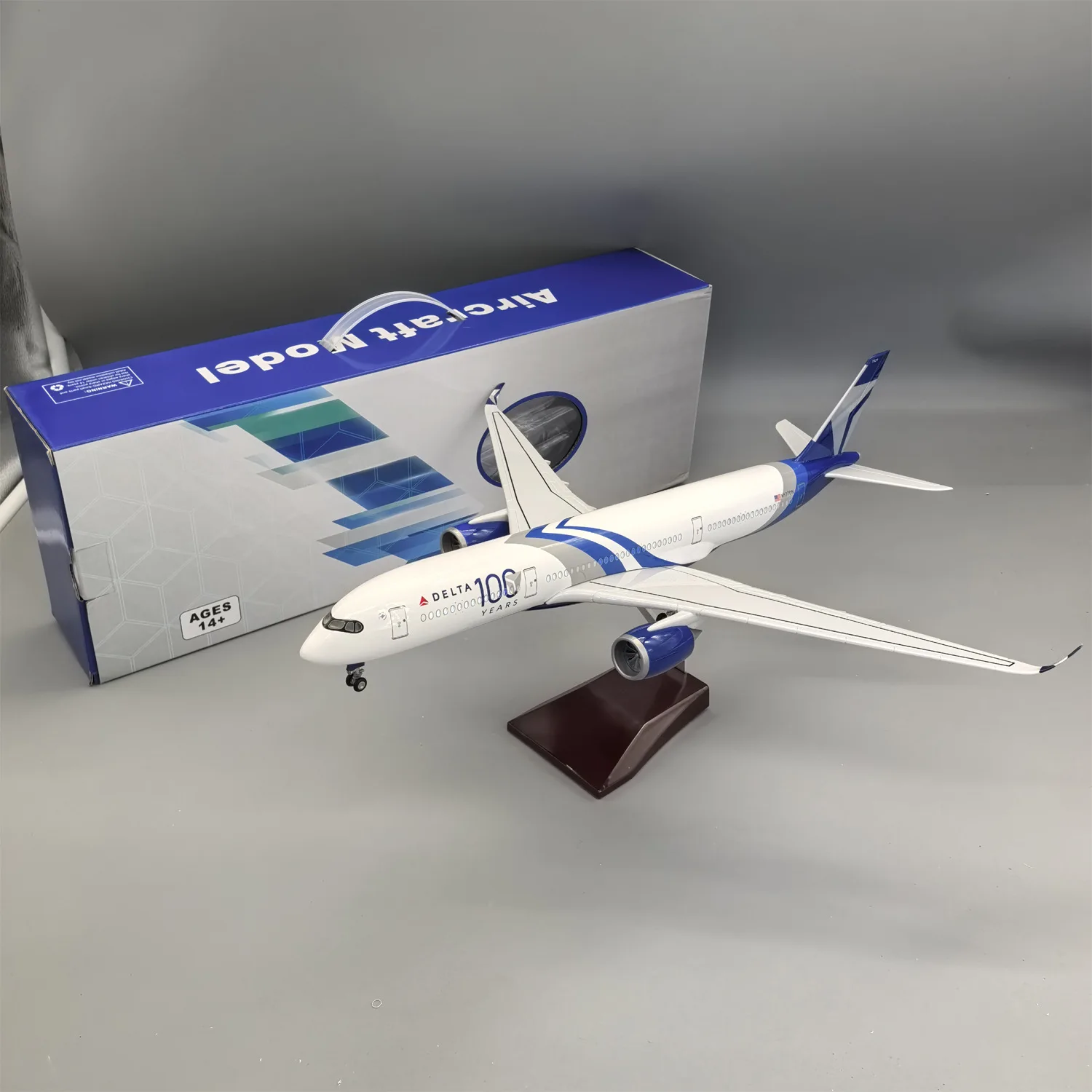 

Delta A350 Airways Models plane 350 Simulation Resin Finished Souvenir Toy with Wheels Light(Touch or Sound Control)