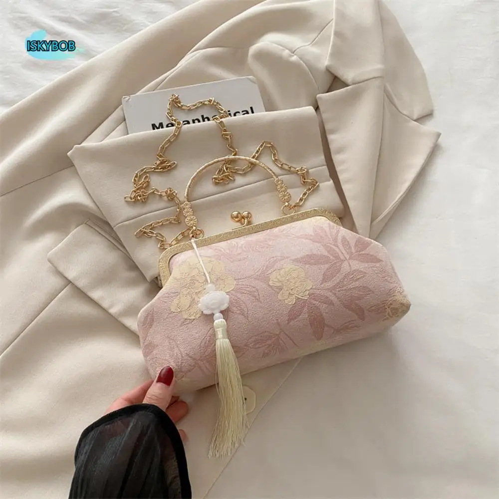 

Flower Pattern Chinese Style Handbag Elegant Cheongsam Accessories Hanfu Clutch Bag Single Shoulder with Pendant