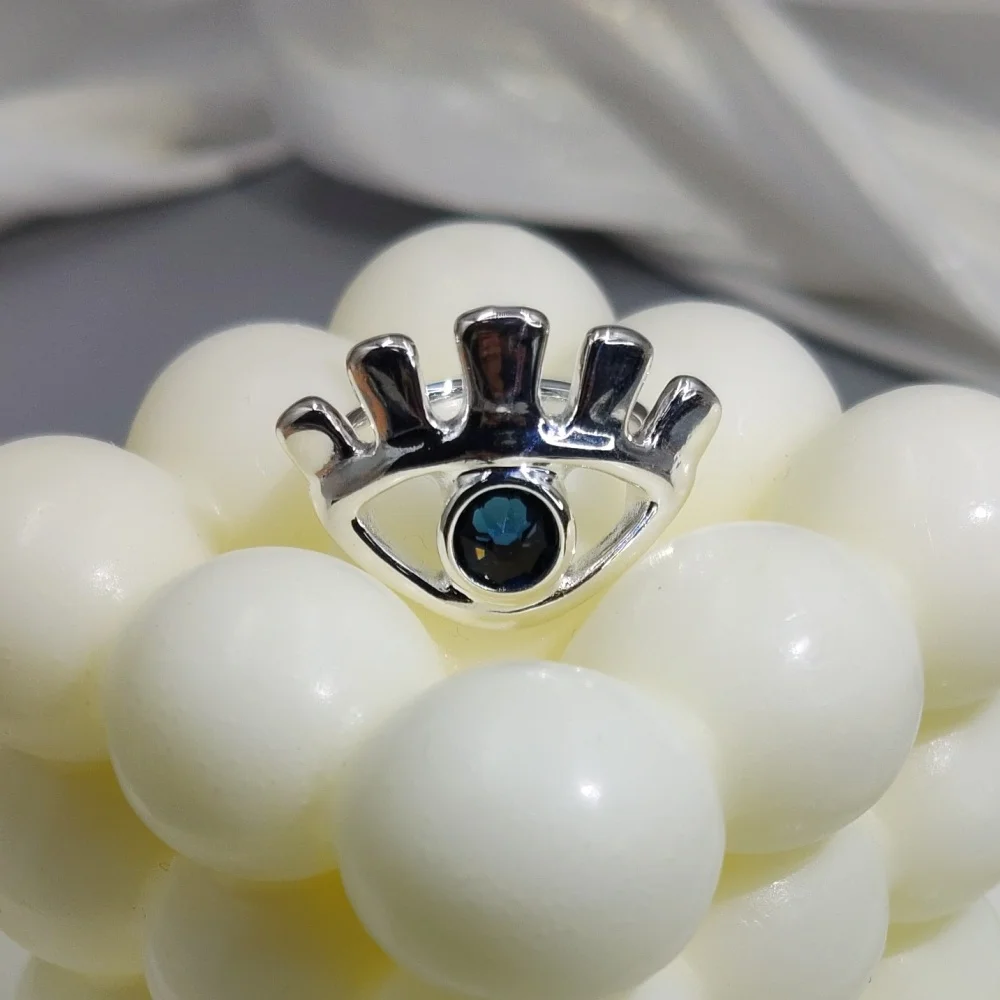 Bague en forme d'oeil en cristal coloré, nouveau Style palais éblouissant, accessoires de Couple, cadeau de Festival, hiver 2025