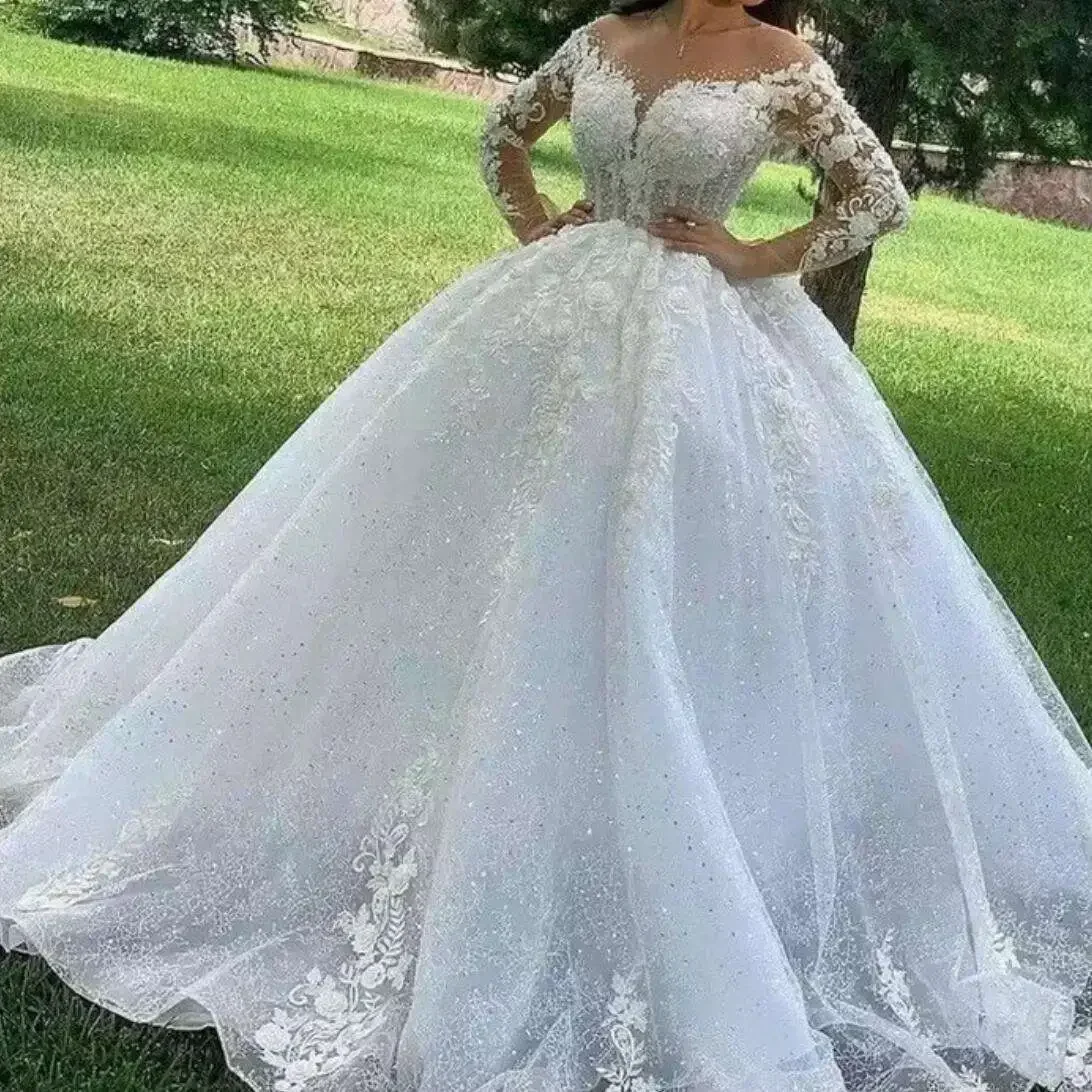 Customized Modest Scoop Neck Spark Beads Wedding Dress Long Sleeves Vestidos De Novia Plus Size Ballgown Garden Bridal Gow