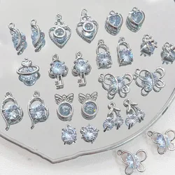 Colgante de diamantes de imitación azul de 4 piezas, colgante reemplazable de mariposa, Luna, cereza, corazón, fabricación de joyas DIY, accesorios para collar