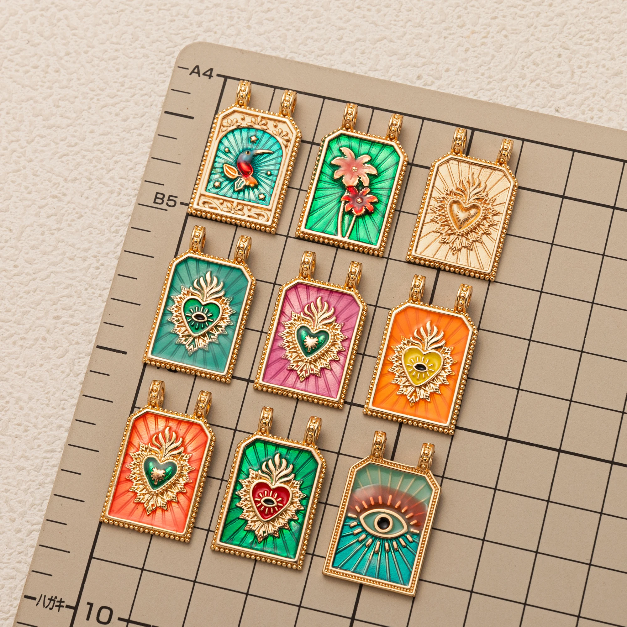 

Retro Tarot Card Necklace TAROT Drip Oil Square Pendant Sun Moon Love World Collarbone Chain Female