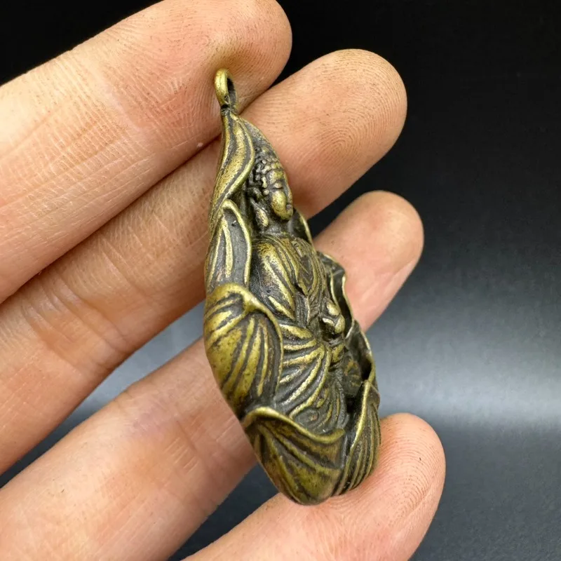 Brass Thousand Hands Guanyin Buddha Pendant Ornament Pendant Tibetan Jewelry Crafts