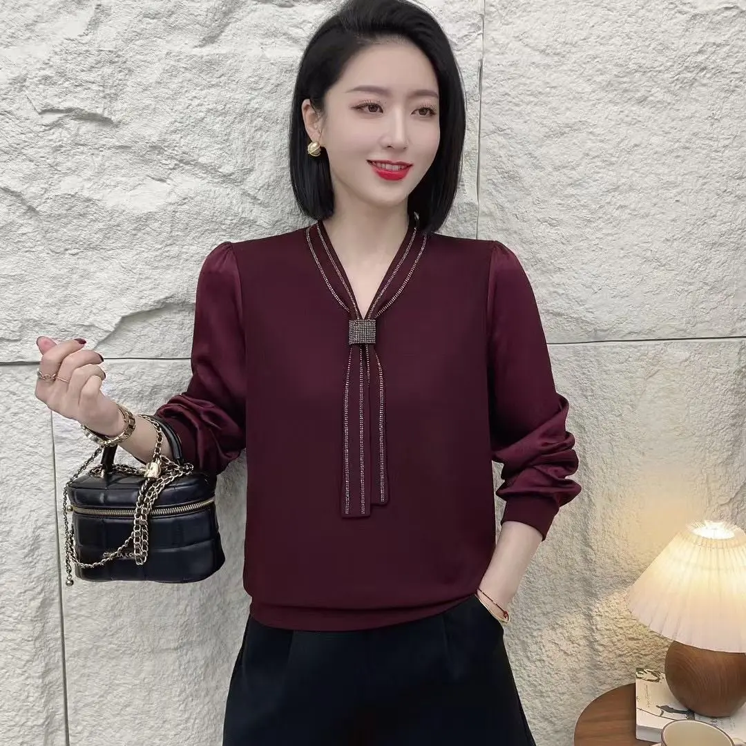 Frühlingsneues, elegantes, lockeres, schlankes Langarm-Oberteil mit mittlerem Alter