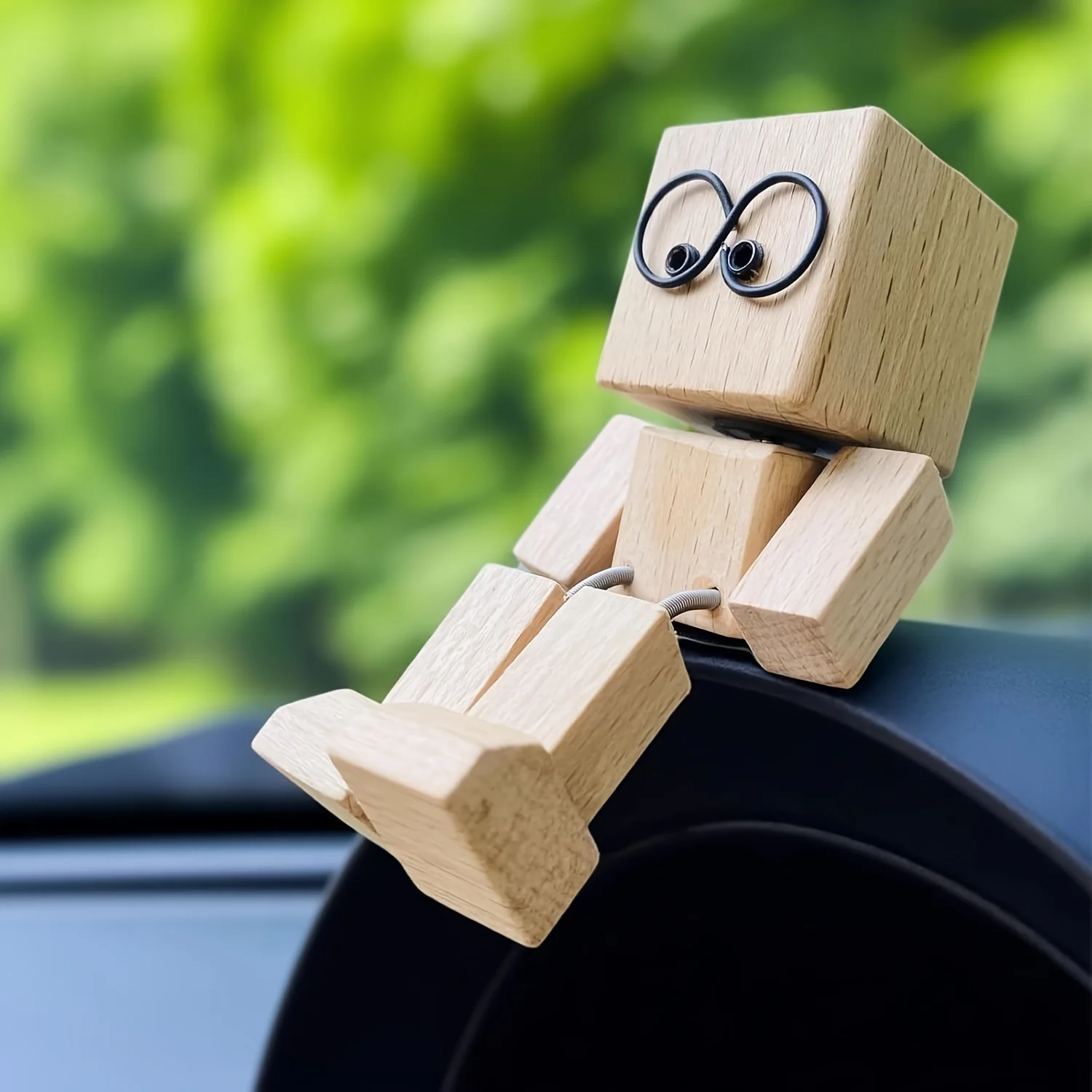 1 Piece Mini Bobblehead Figurine, Bobblefoot Puppet, Wooden Car Desktop Decoration, Handmade Car Figurine Movable Doll, Perfect Gift for All Seasons