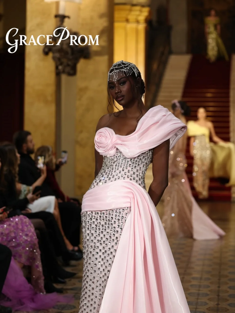 

GraceProm One-Shoulder Draped Evening Dress 2026 Crystal Beaded Pink Satin Gown Fashion Floor-Length Prom Gown robes de soirée