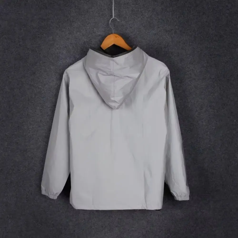 

Ночное предупреждение Светоотражающие куртки Весна/Осень с нагрудным карманом Куртка с капюшоном Хип-хоп Мешковатая светоотражающая ветровка для путешествий