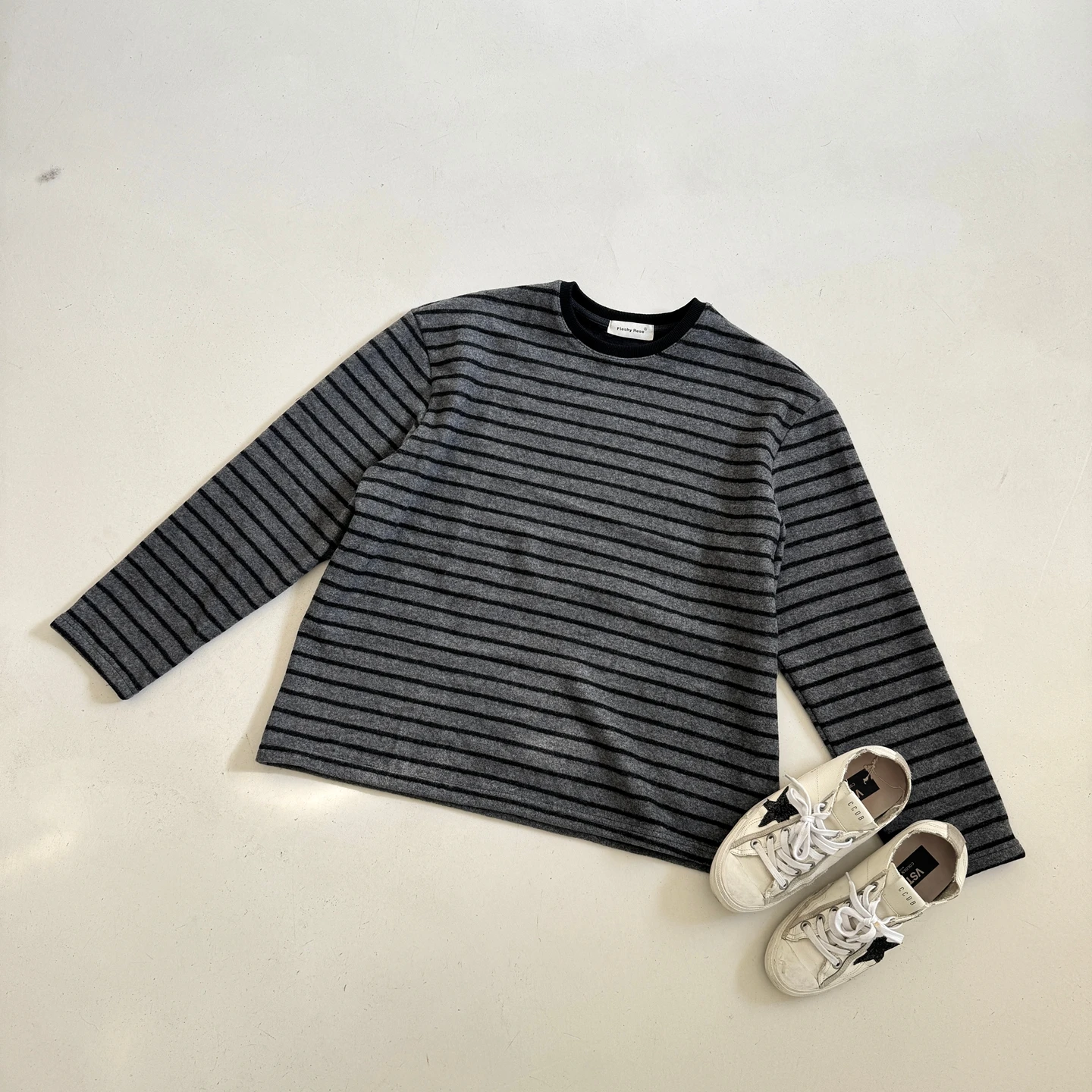 

Rose Sister plus Size Women's Casual Stripe Pattern Fce Lined Base irt Korean Sle Versatile Bla ey T-irt