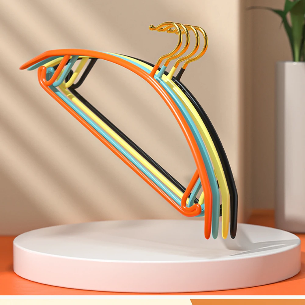 

5pcs Golden Hooks Luxury Clothes Hanger Wet and Dry Semi-circle Plastic Metal Non-slip Clothing Racks for Home Wardrobe Corridor
