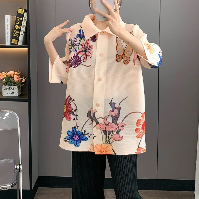 Miyake Fold 2025 Solid Color Design Top Women's Singles Buckle Simple and Versatile Large Size High End Cardigan Short Coat