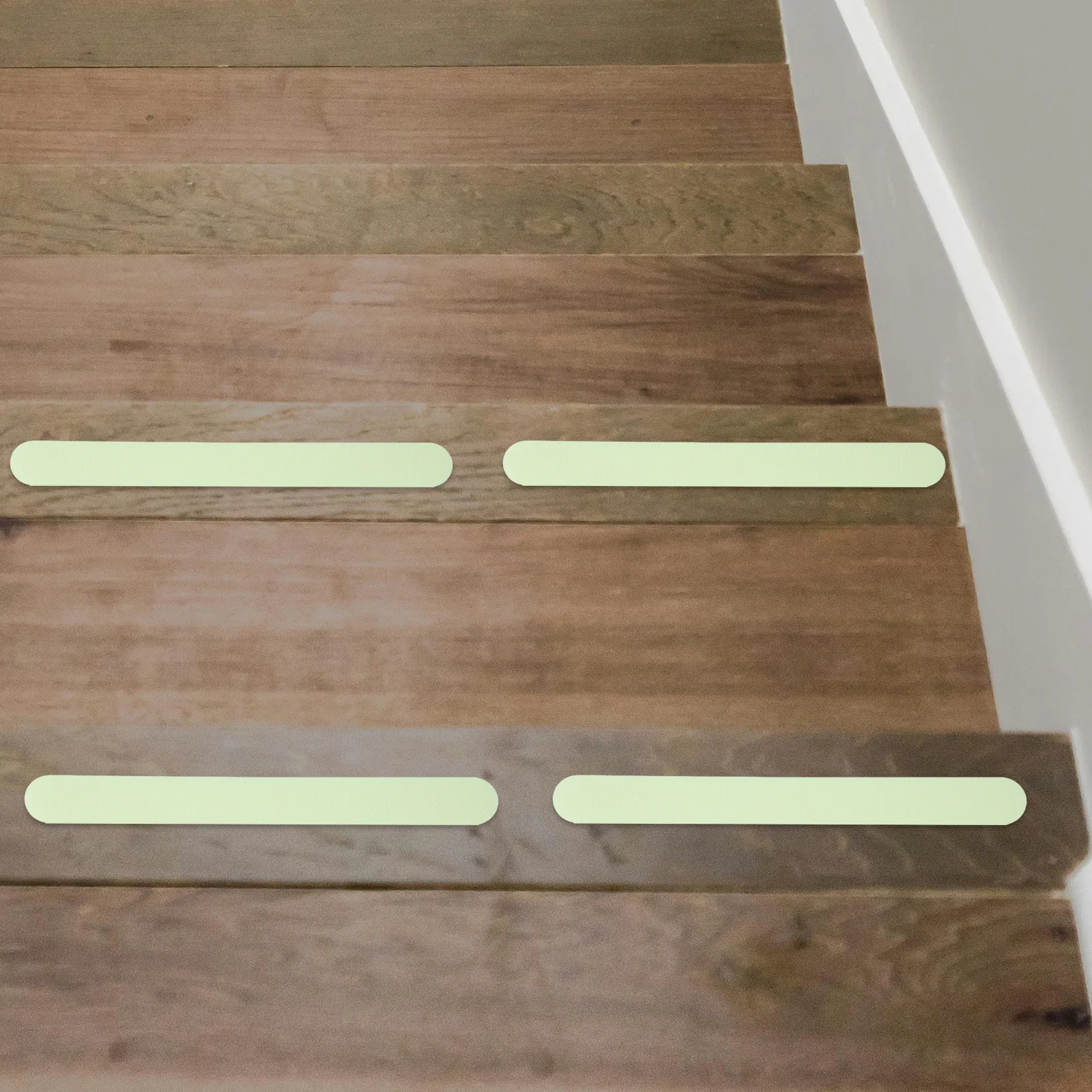 Рисунок 4 - нескользящие проступицы для лестницы