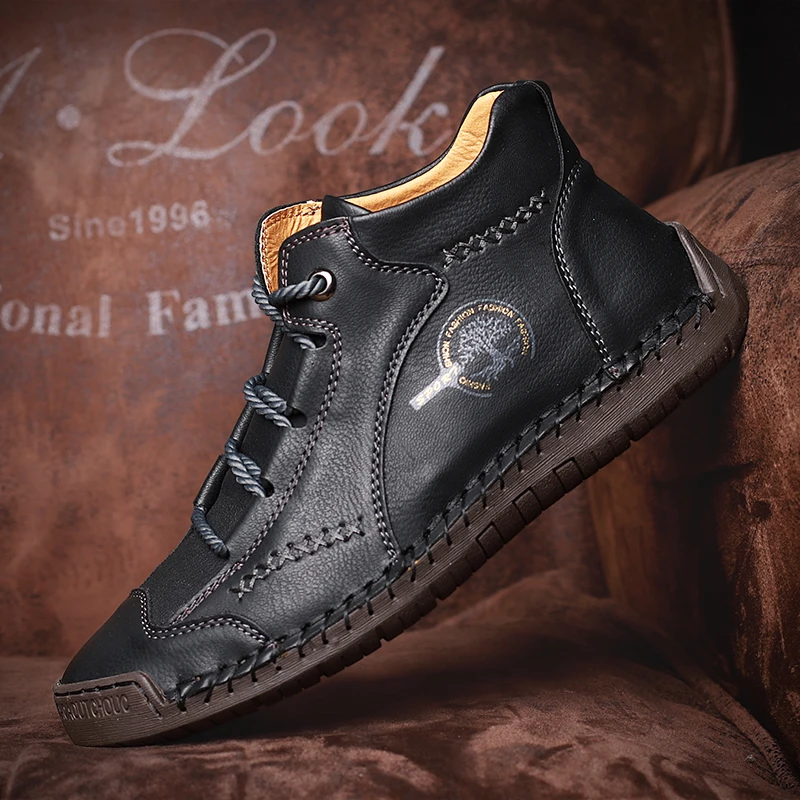 Classic Mens Ankle Boots Lightweight Mens Designer Boots Handmade Men Boots Outdoor Sneakers Leather Work Boots Plus Size 38-48