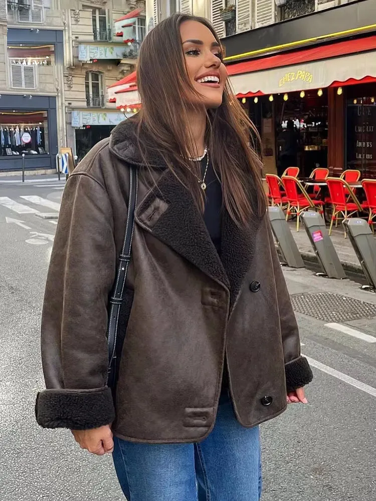 سترة نسائية شتوية موضة 2024 باللون البني سترة كلاسيكية غير رسمية من الصوف الصلب بأكمام طويلة معطف نسائي عتيق بطية صدر السترة