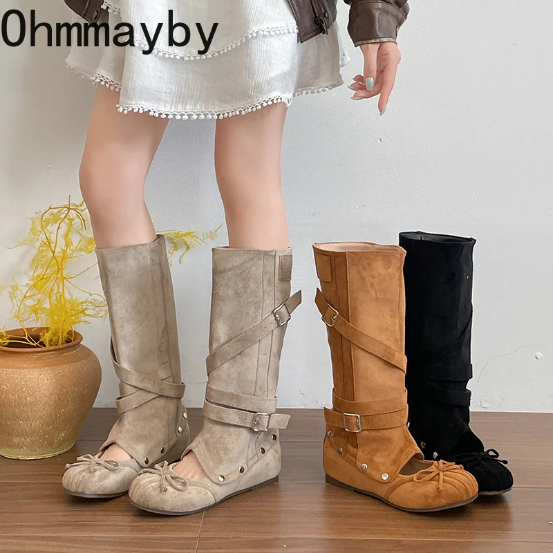 Bottes longues vintage ajourées pour femme, style western, à enfiler, avec multiples sangles à boucles, rehaussantes, pour l'automne, au design épuré