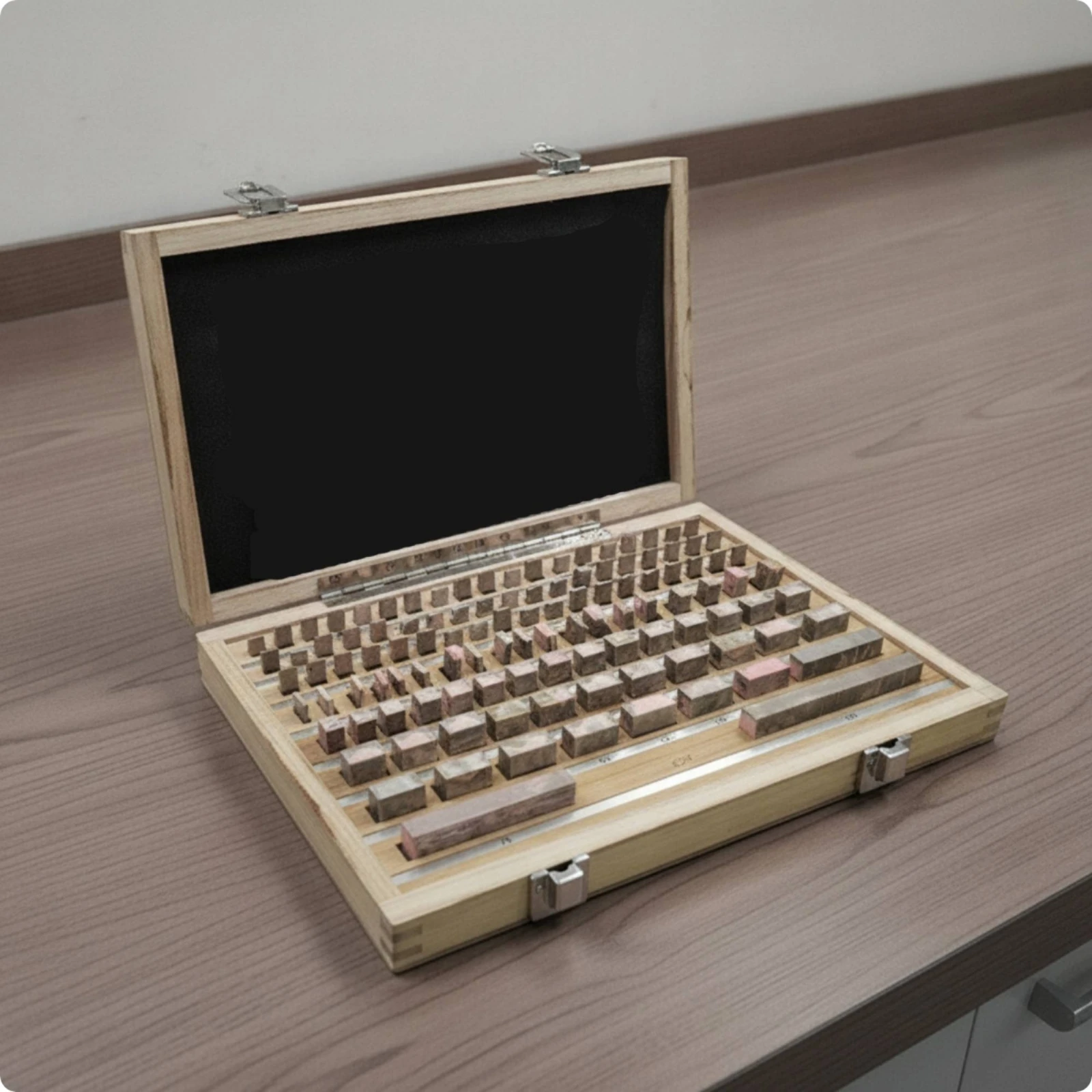 112 Pieces Gauge Block Set with Wooden Case Accurate Gauge Block Set Jo Blocks Rectangular Tooling Hardened for Inspectors