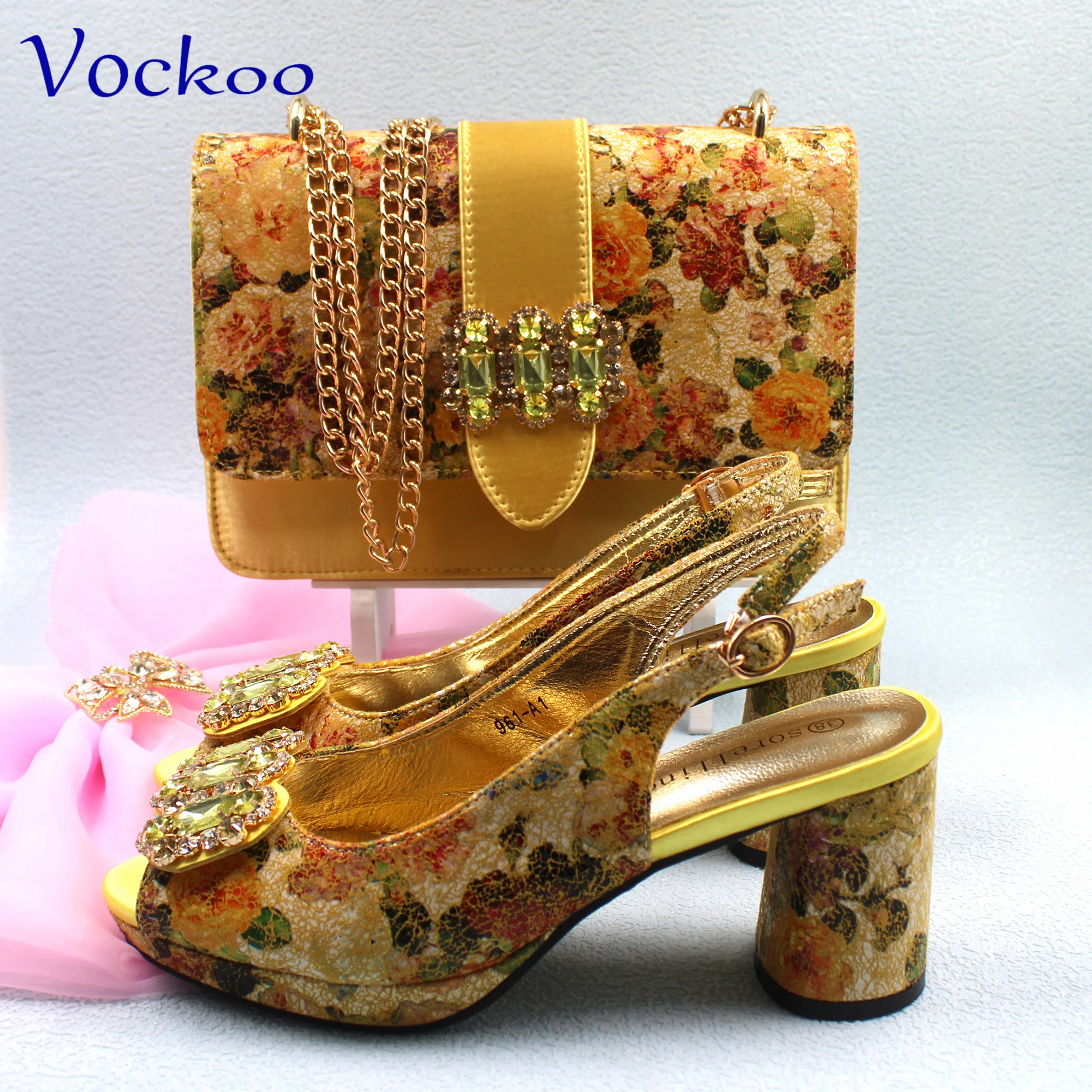 2024 Mature Style High Quality Comfortable Heels Italian Women Shoes and Bag Set with Shinning Crystal in Yellow Color