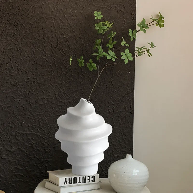 Ceramic Vase Geometric Spiral Conch Ornaments Flower Vase Ceramic Handicrafts Flowerpot Home Decoration Accessories