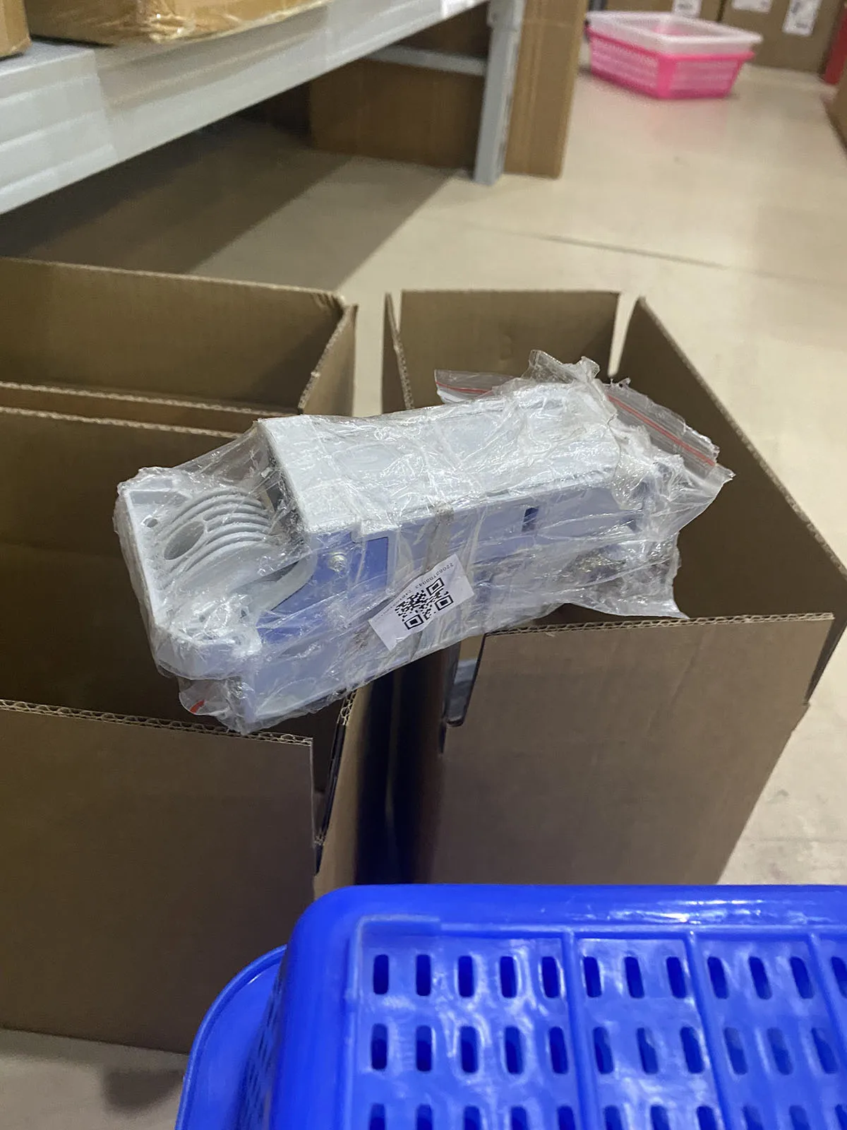 

1 комплект шарнира ADF в сборе CQ819-60011 для HP LaserJet Enterprise 700 Color M725 M775 MFP M725dn M725f M725z M775dn M775