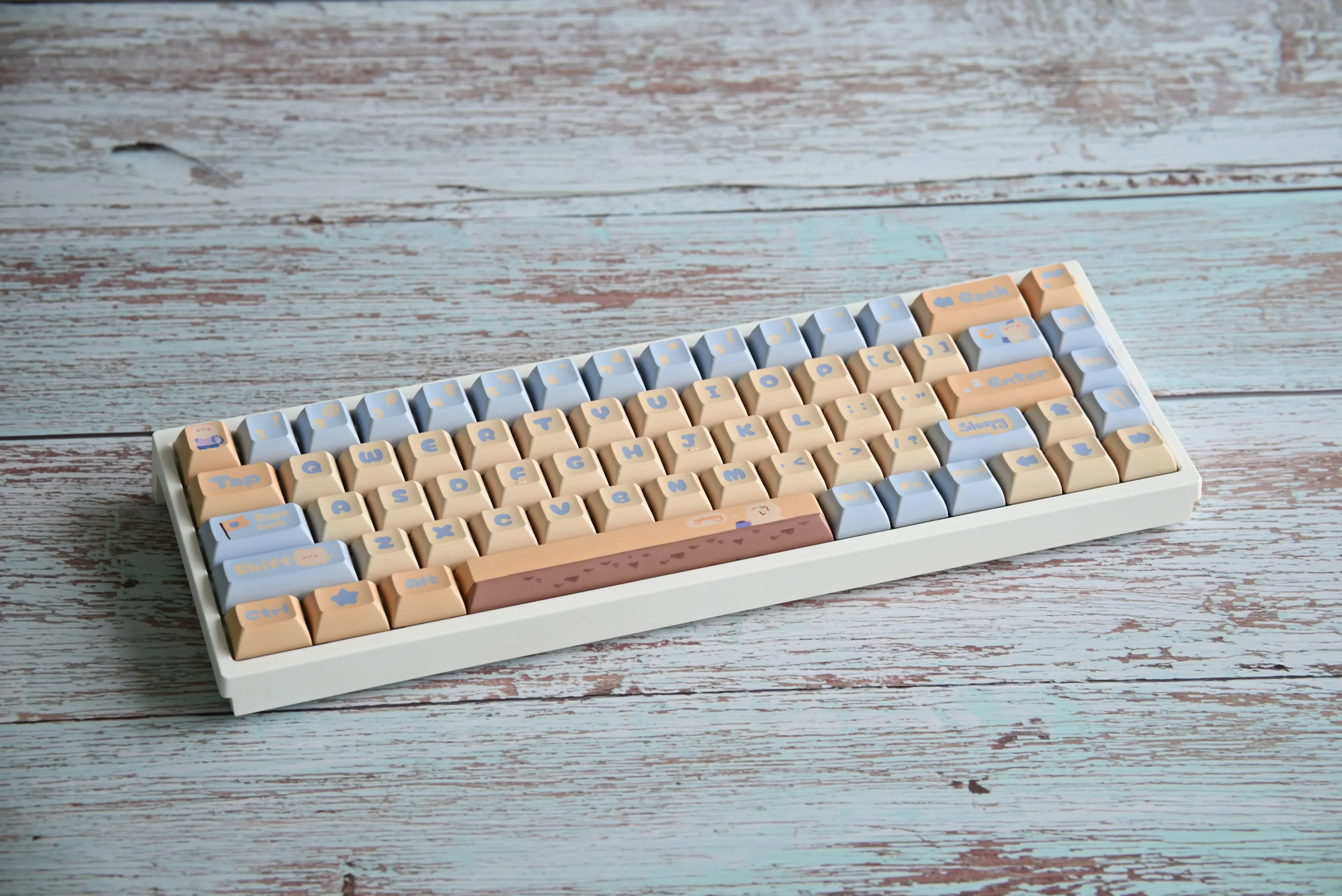 

Оригинальный милый молочно-желтый колпачок для клавиш, тема 143, высота kca, полный пятисторонний колпачок для механической клавиатуры из ПБТ