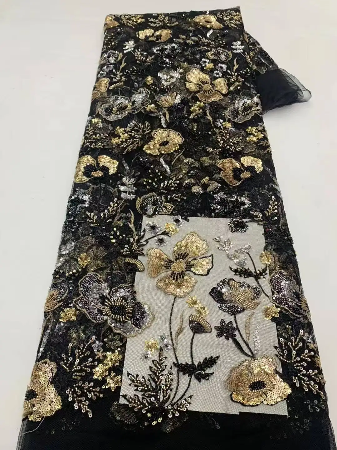 

5 Yards Luxury African Sequins Groom Lace Fabric 2025 High Quality French Nigerian Beaded Lace Fabric For Wedding Dress