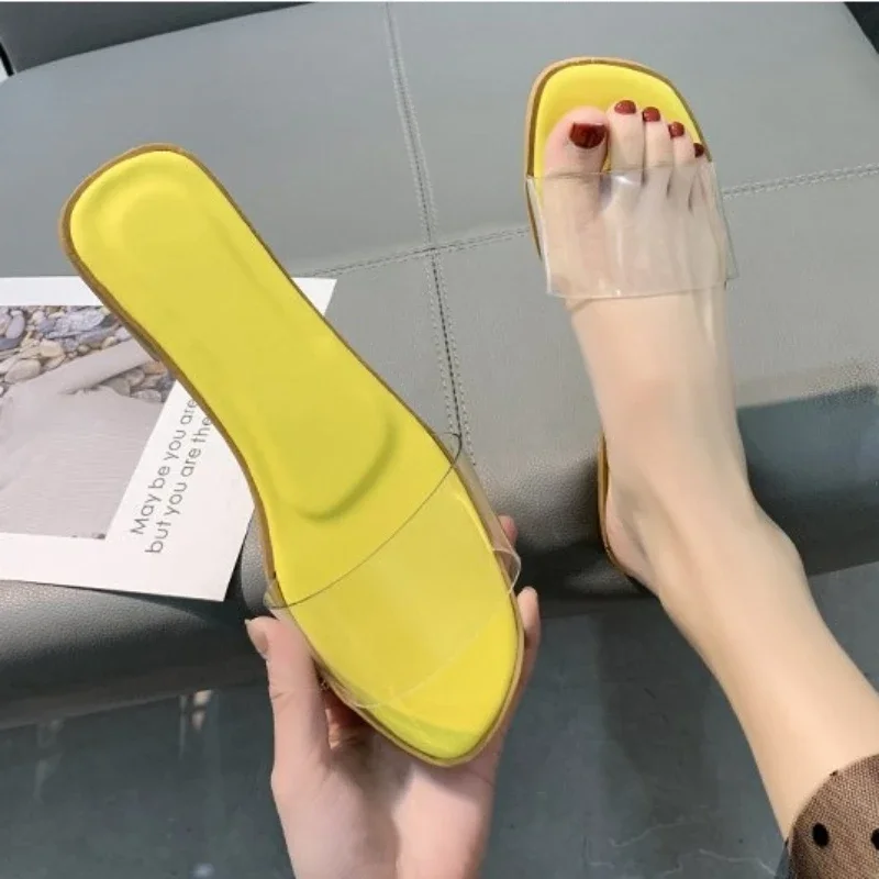 

New Slippers for Women Outer Wear Summer New Fashion Solid Color Casual Flat-bottom Lazy Sandals Flip Flop Shoes Transparent