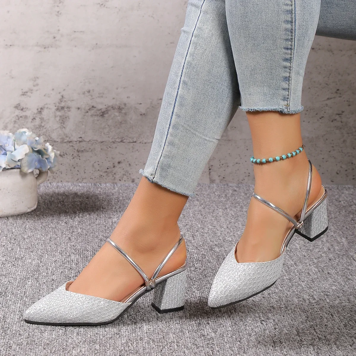 Femmes chaussures mode talons confortables sandales 2025 été talons hauts pour femmes sandales de créateur chaussures de luxe chaussures de fête de mariage