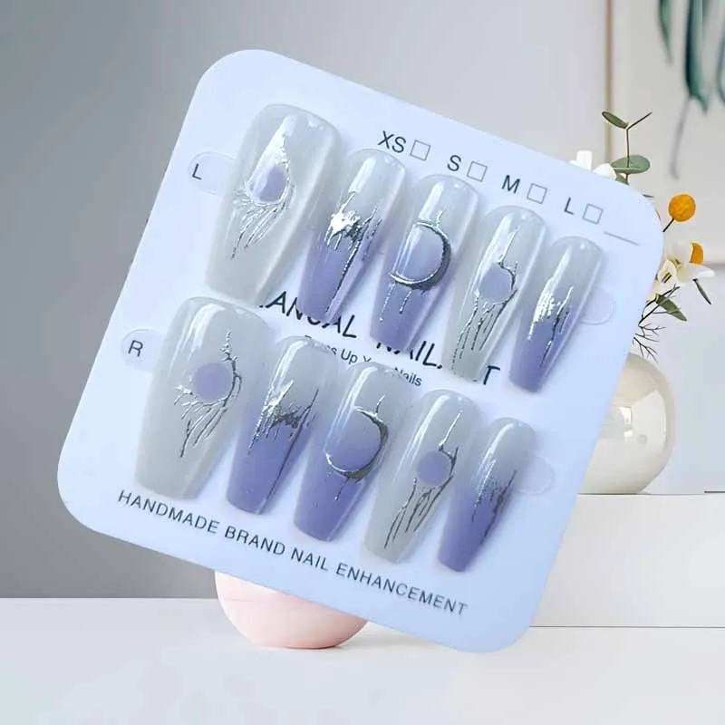 แผ่นแปะเล็บปลอมทรงหยดน้ำยาว 10 ชิ้น สีชมพูอ่อนไล่ระดับสีม่วงทอง ลายตาแมว