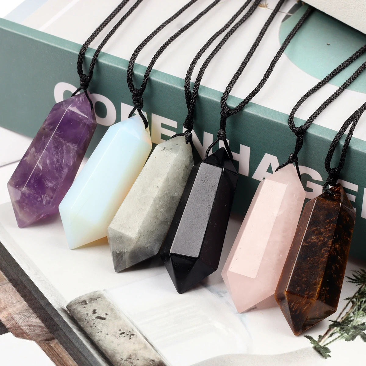 Péndulo curativo de Reiki de cuarzo Natural, para radiestesia, cono de adivinación espiritual, colgantes de cuarzo de cristal, collar de tamaño pequeño, joyería