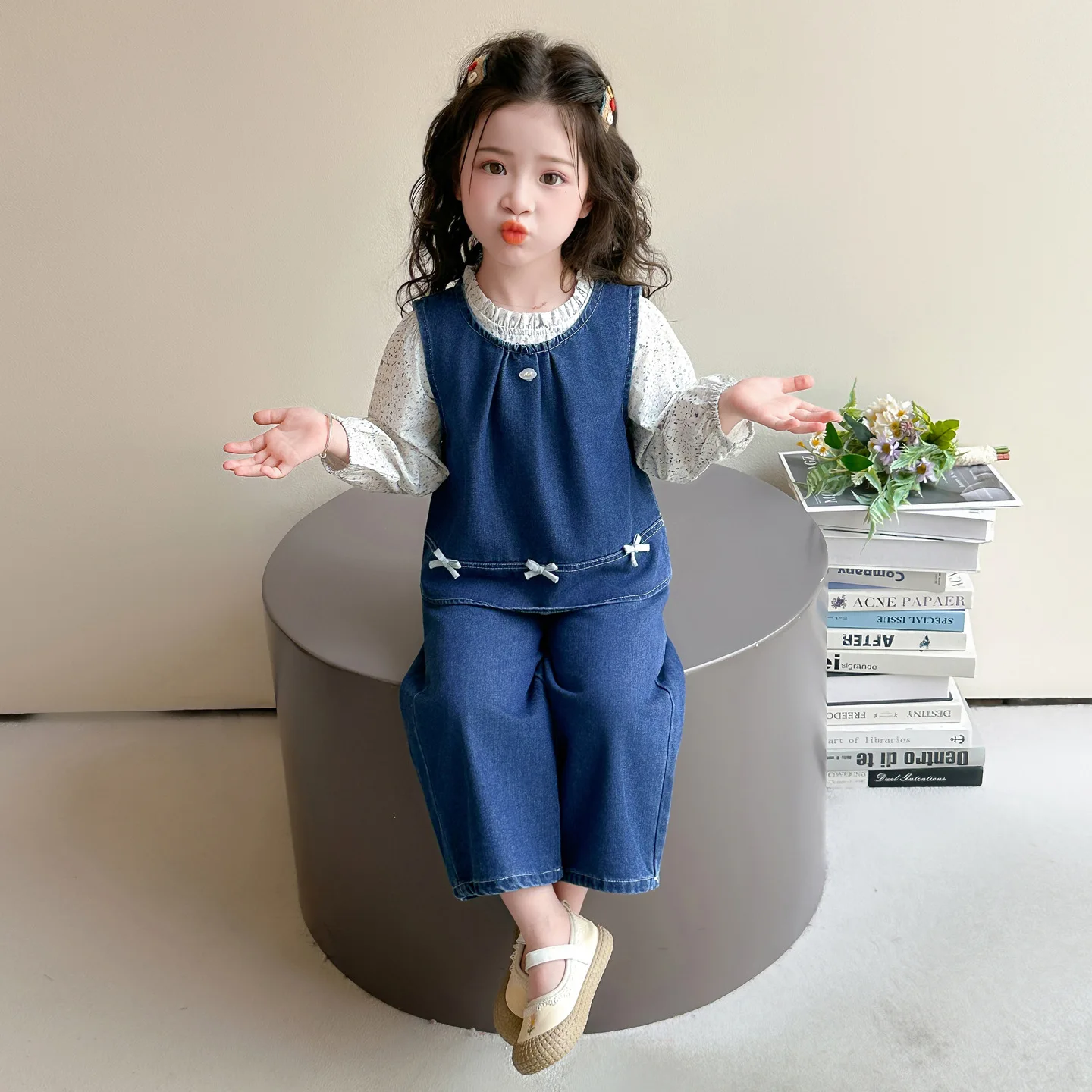 Girls' Spring and Autumn Clothing Set 2026 New Style Fashionable Children's Baby Denim Vest Three Piece Set