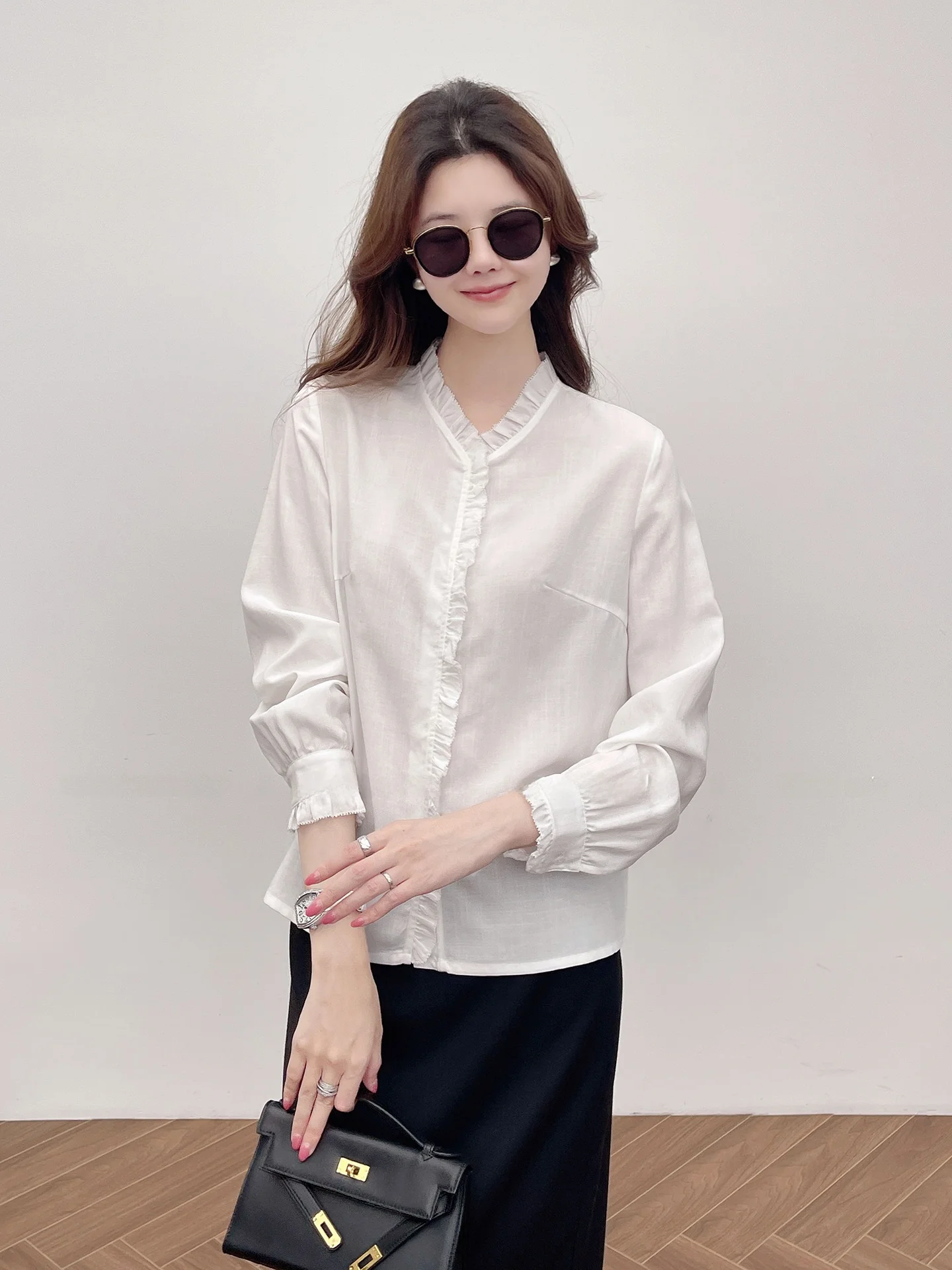 

Корейская мода: Новинка! Женская шелковая рубашка с длинным рукавом, защита от морщин, с отделанным воротником, для офиса, весна.