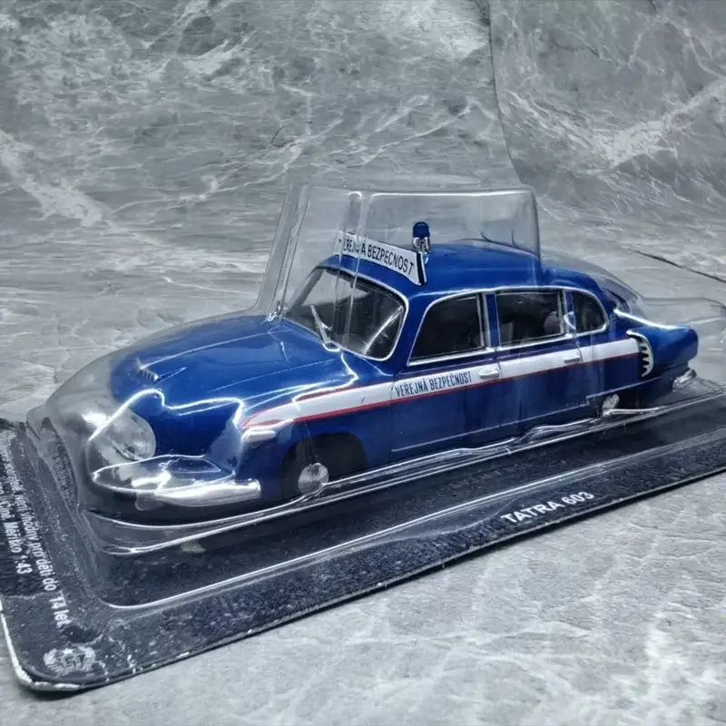 1:43 Tatra 603 Alloy Luxury Old Car Model Simulation Diecasts Metal Classic Police Retro Car Vehicles Model Collection Kids Gift