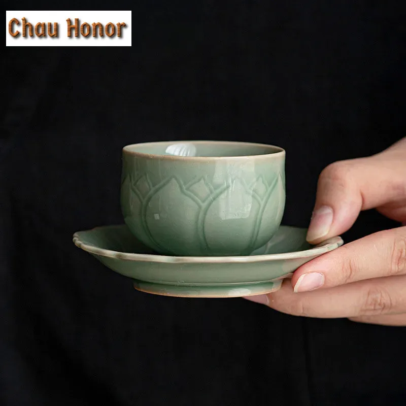 65ml Retro Celadon Sample Tea Cup Tea Maker Ceramic Master Cup Handmade Large Relief Lotus Tea Cup With Coaster Kung Fu Teaware