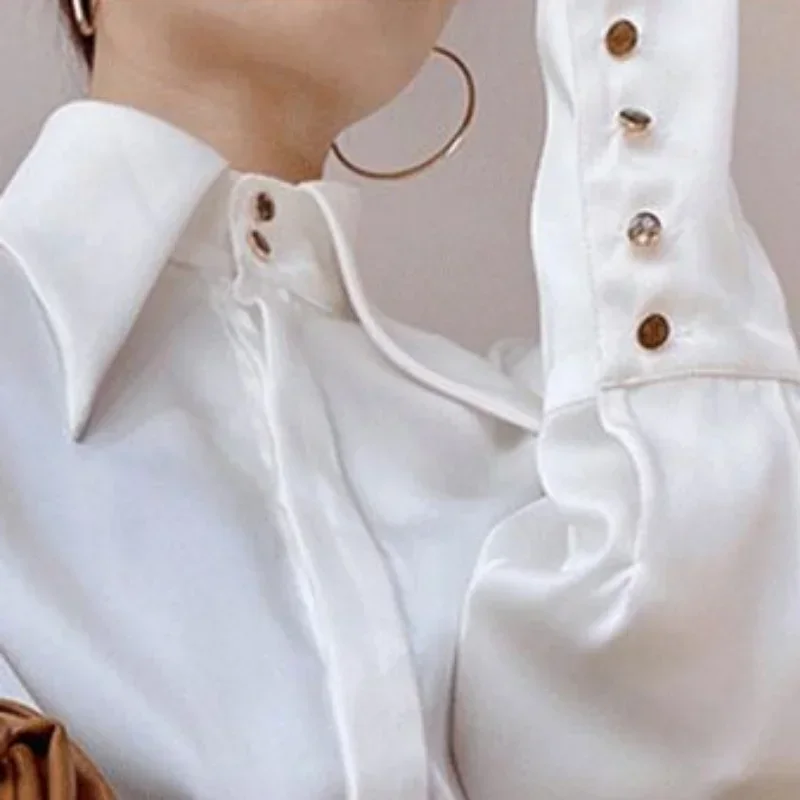 女性のためのエレガントでゆったりとしたモノクロのサテンシャツ,フレンチスタイル,ボタン付き,オフィスウェア,ヴィンテージ,オールマッチ,シック,柔らかく,春