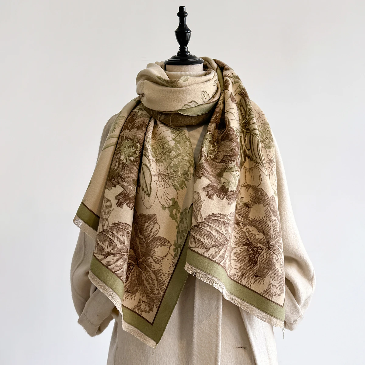 Brand Fashion Winter-Kaschmirschal für Damen – Pashmina-Schal mit Blumenmuster und Quasten, dicker, warmer Wickel- und Poncho – Detail 11