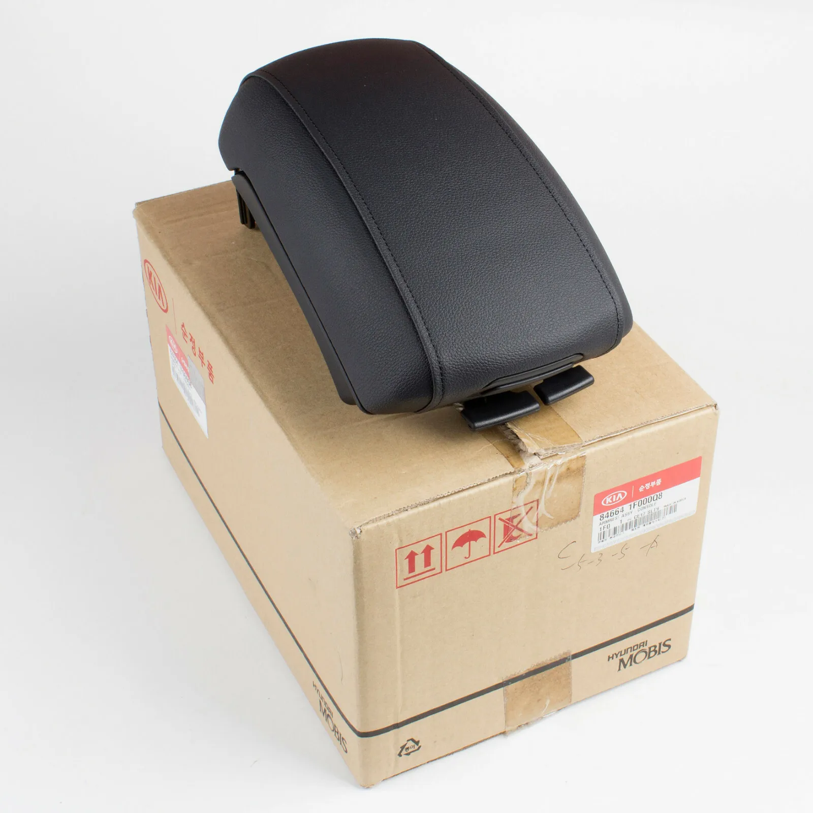 

Новый подлокотник центральной консоли Kia для Sportage 2005-10 (автоматическая коробка передач) 84664-1F000Q8