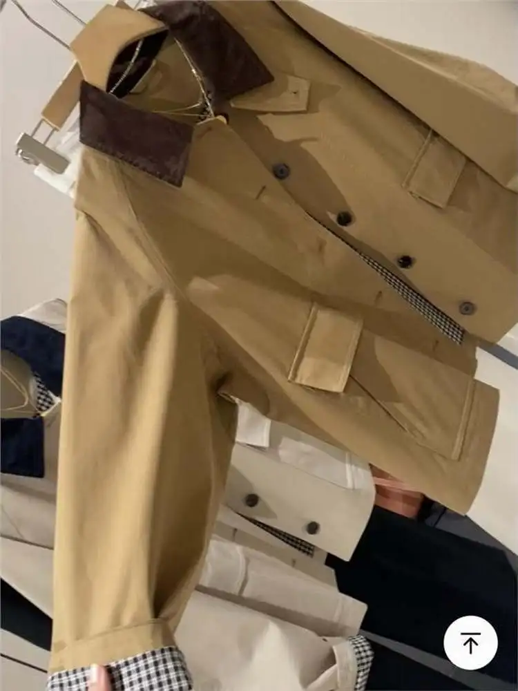 Barn Style Short Coat Jacket Women's 2026 Spring Autumn New Popular Small Size Retro Workwear High-End Feeling Top