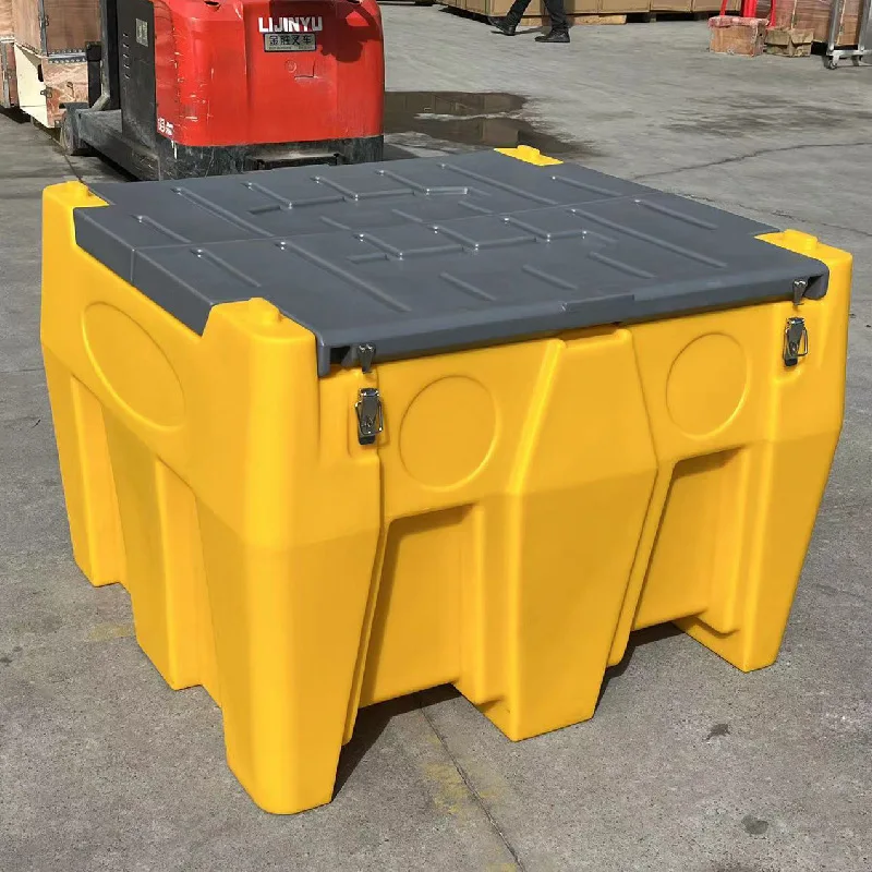 Electric 500L with battery mounted pump metering quantitative storage