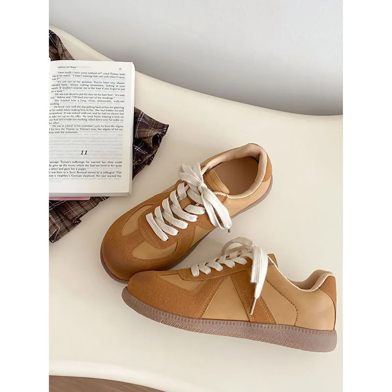 Retro Unique Color Matching Women's Board Shoes New Silver Spliced Women Thick Heels Sole Women Casual Shoes Single Shoes 24-209